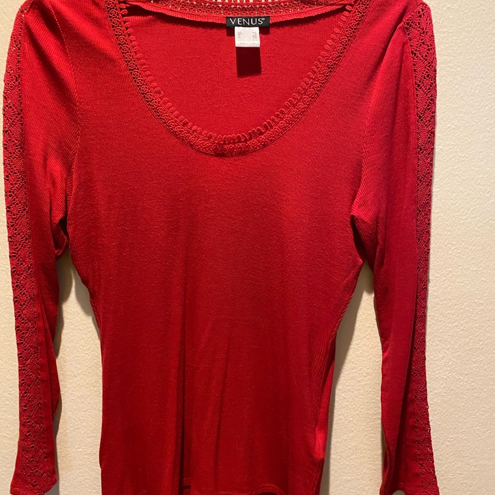 Long lace sleeve shirts